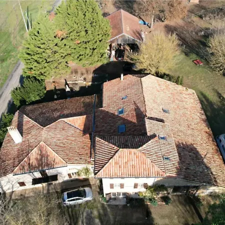 Pey Sud Holiday home *